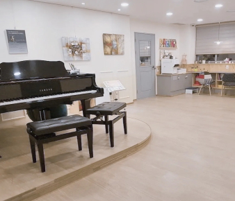 밝은피아노학원